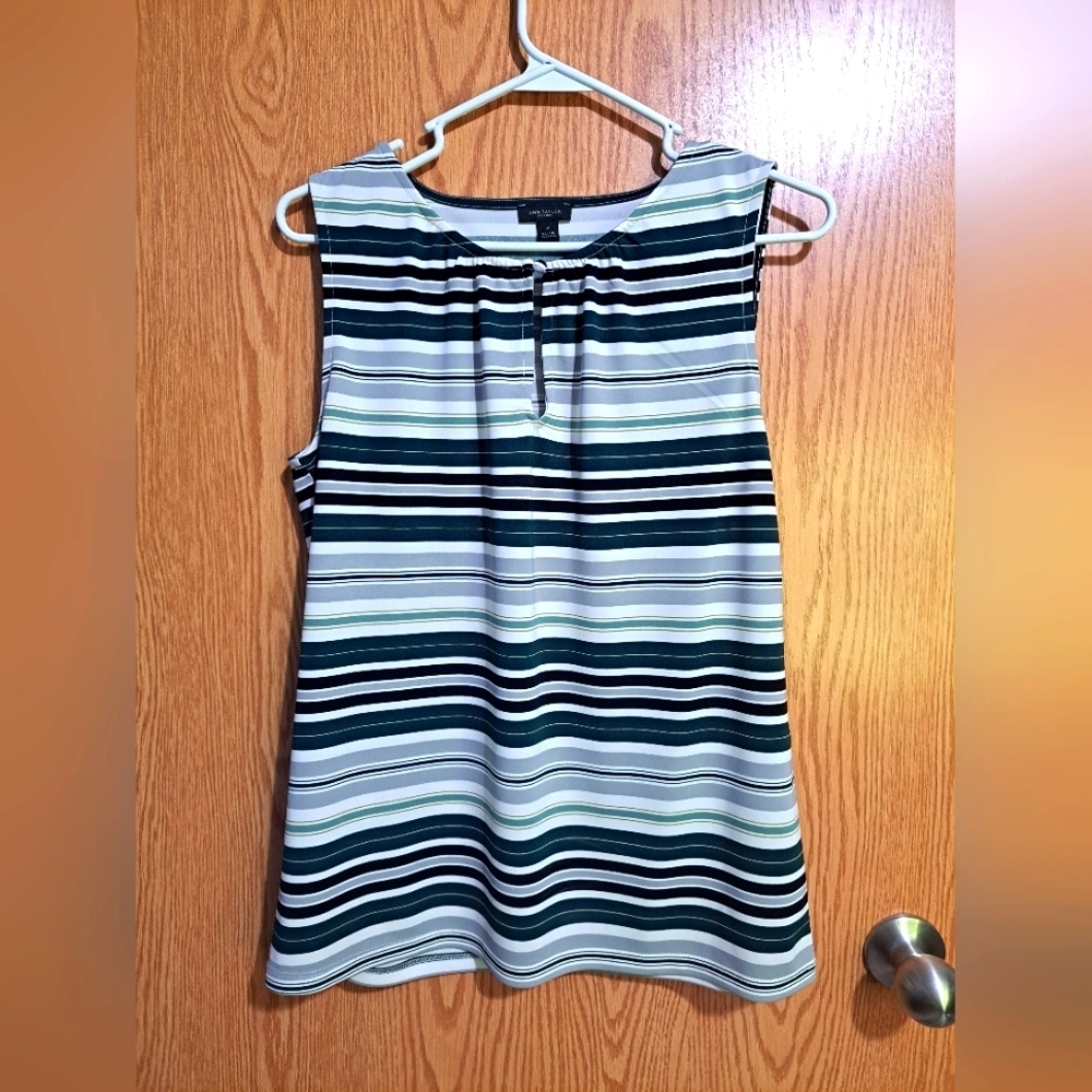 🌈Ann Taylor Factory, Medium, Dark green and white